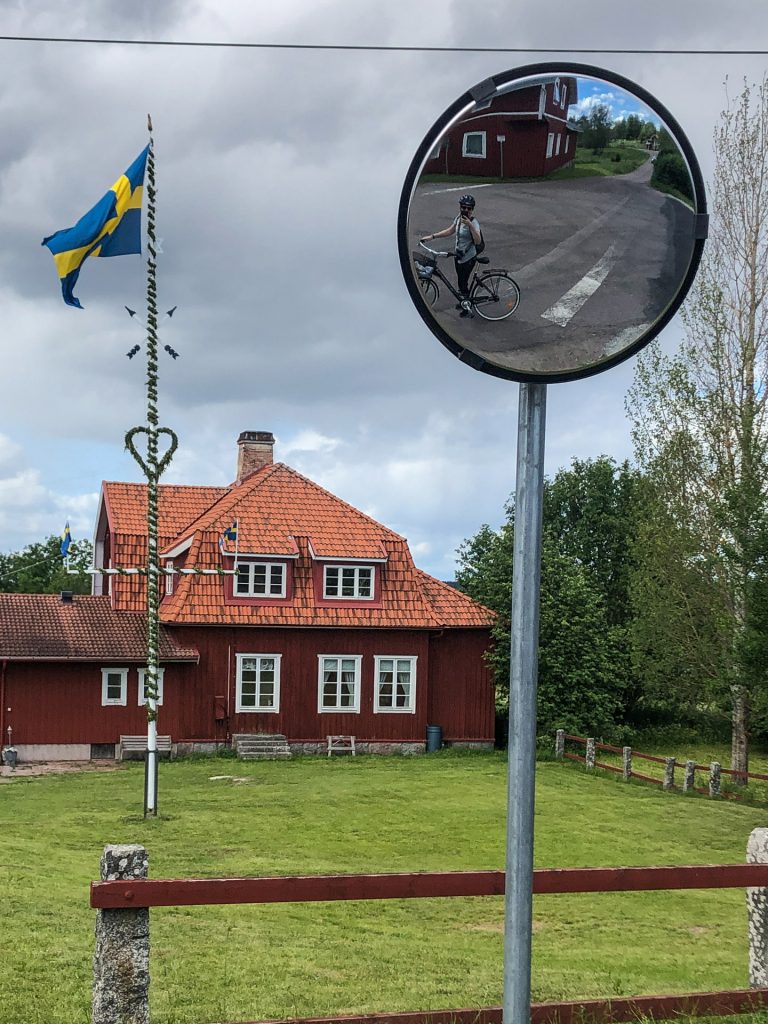 Dalhallarundan biking bike rent Dalarna Sweden Rättvik