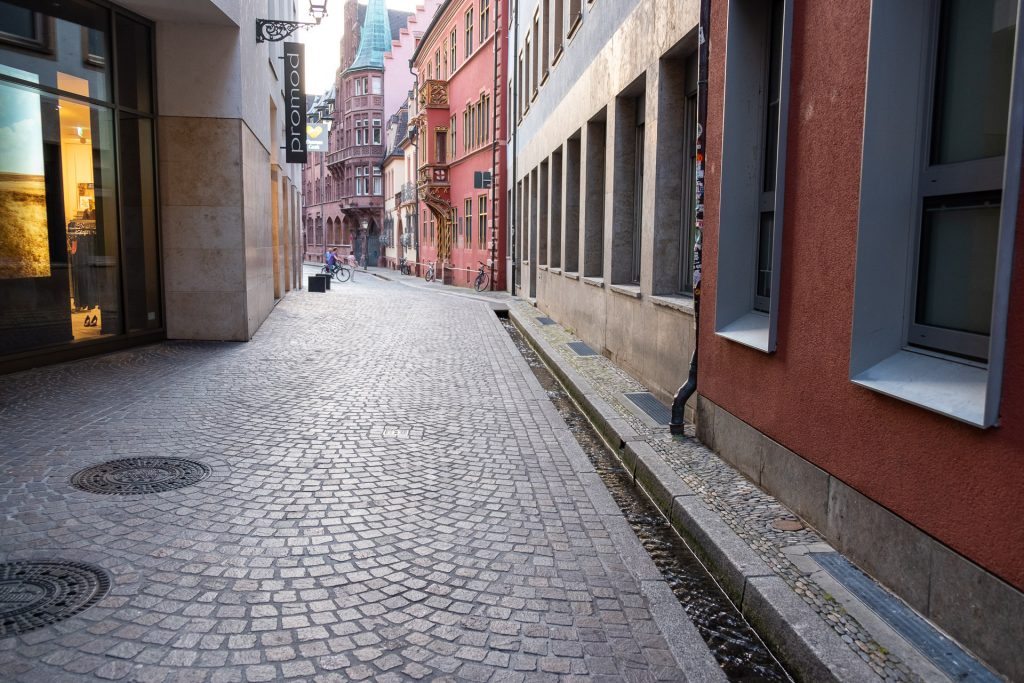 Freiburg im Breisgau , Tyskland Germany, Baden Württemberg, pastel, pastell, gate, kanal, canal, street, bike, bicycle