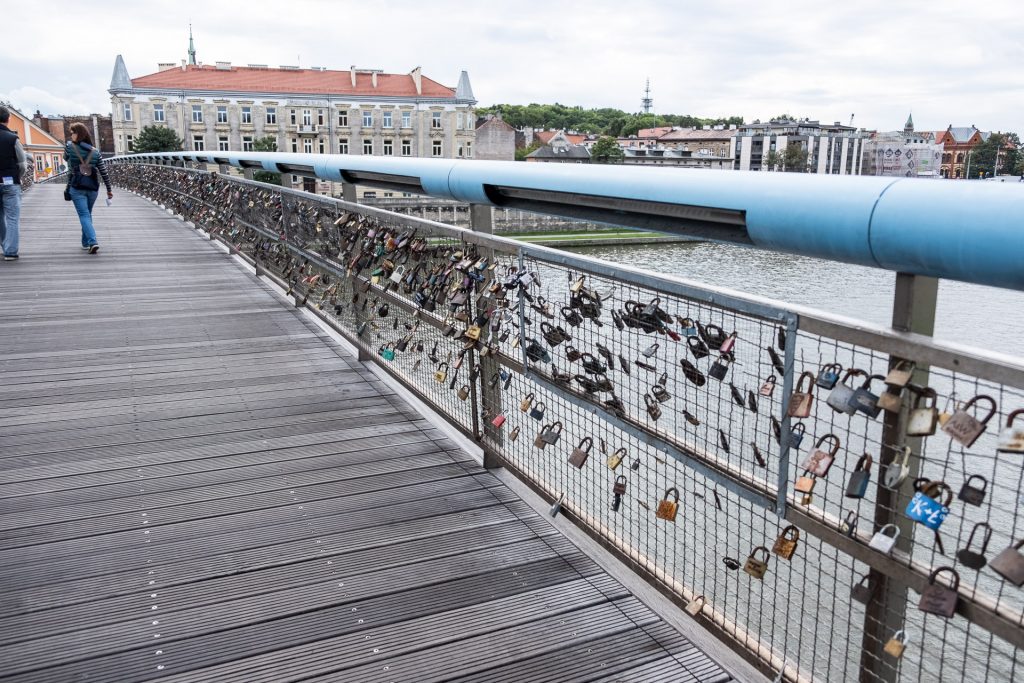 Krakow, Poland, Wisla, river, art, details, bridge, locks