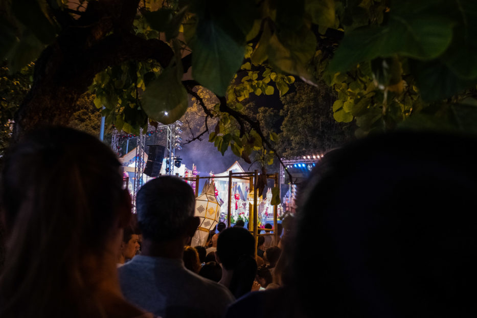 Chiang Mai, Thailand, Loy Krathong, light festival, krathongs, parade, Yee Peng, stage, people, lantern