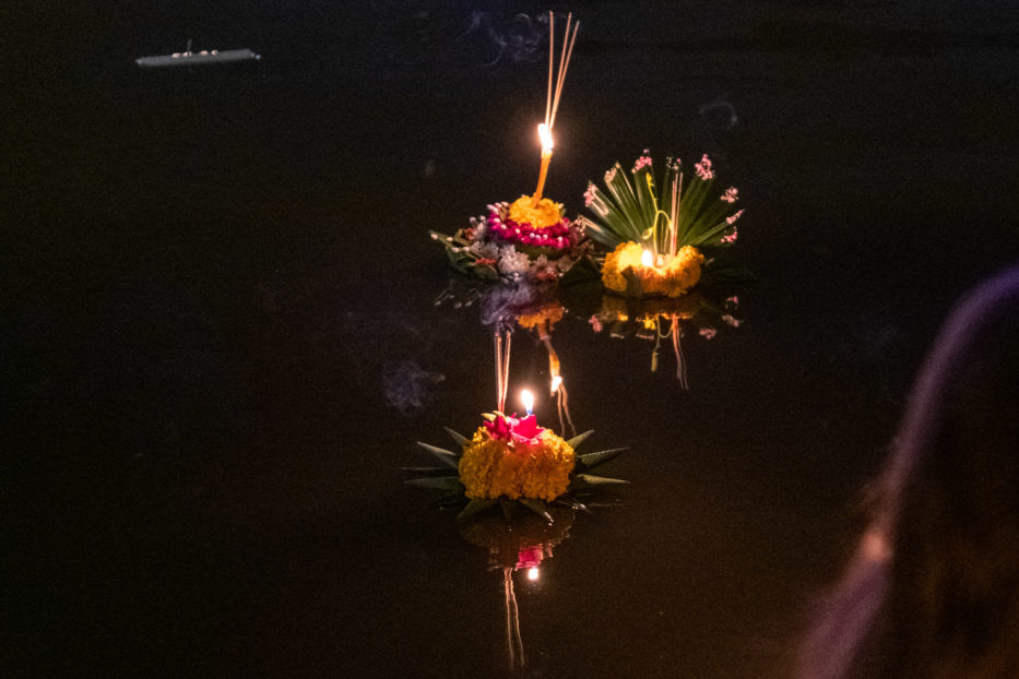 Chiang Mai, Thailand, Loy Krathong, light festival, krathongs, portrait, Ping river,