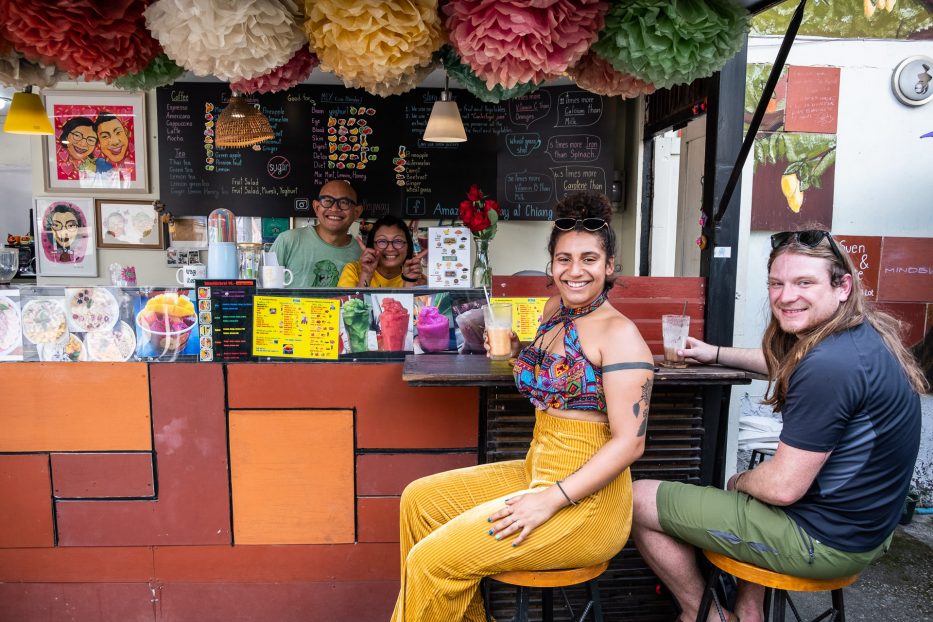 Chiang Mai, Thailand, Asia,juice bar, couple, smile, happy