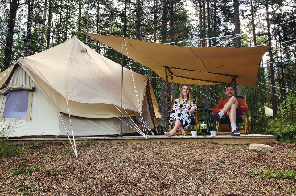 Glamping i skogen hos Breiva Gjestegaard, i Bø i Telemark