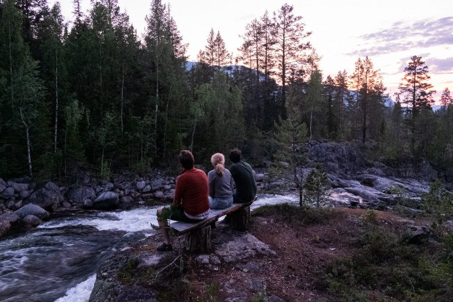 Fosstopp, tretopphytte, hytte, elv, natur, skog, solnedgang