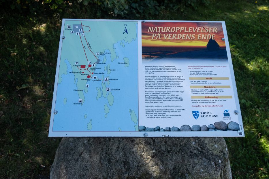 Sign and map over Verdens Ende Norway
