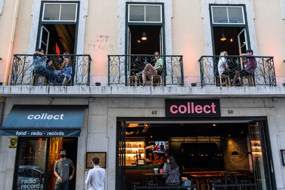 People enjoying their food and drinks outdoor at Collect in Lisbon Portugal