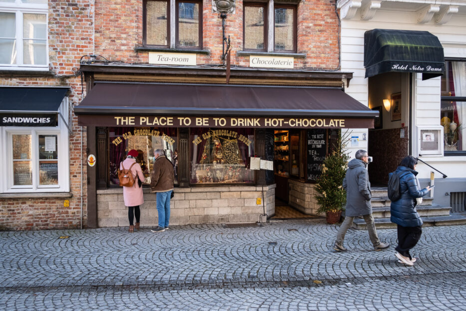 a cafe selling hot chocolate in bruges