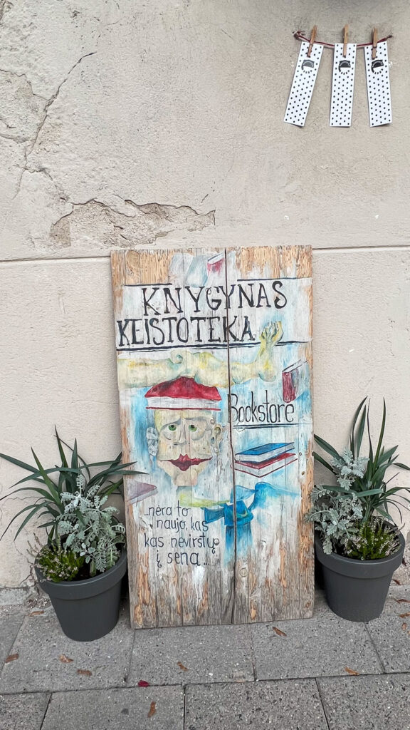 knygynas bookstore sign in uzupis lithuania