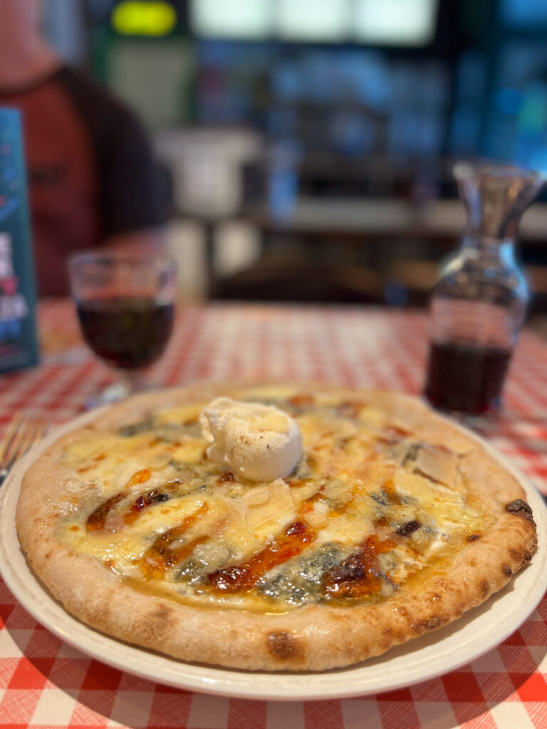 glutenfri pizza på pizza academy i camden market