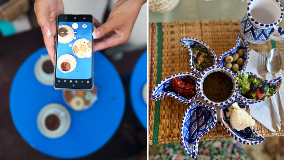 et blått rundt bord dekket med tunisisk kaffeog snacks fotograferes av en kvinne med smarttelefon og tradisjonell tunisisk mat servert i vakkert tunisisk keramikk