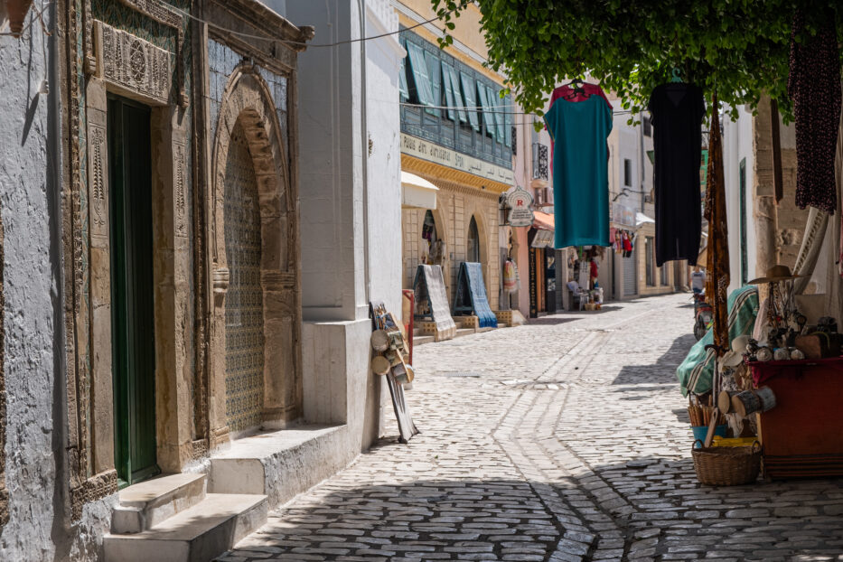 the cobblestone street in mahdia